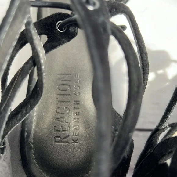 Reaction Kenneth Cole Black Heel With String Suede US 6.5 Med - Picture 8 of 10